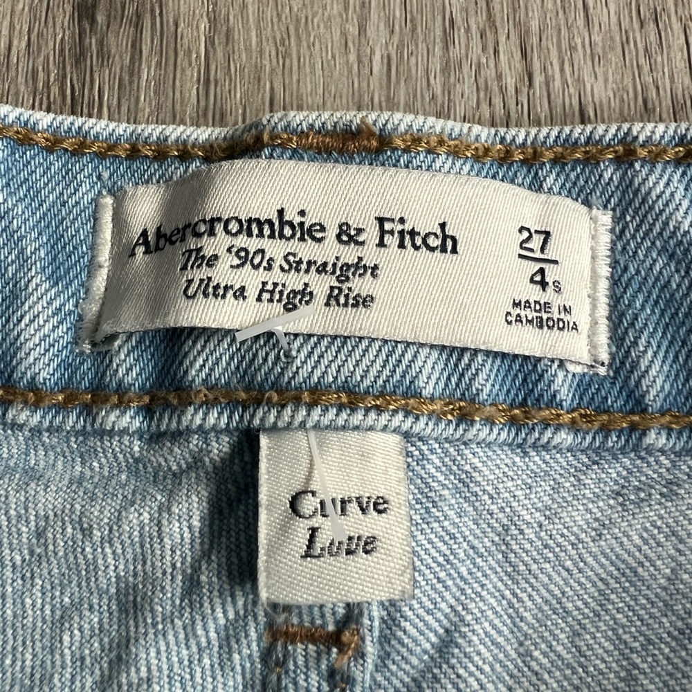 Abercrombie & Fitch The 90s Straight Ultra High Rise Curve Love Size 27/4s - Picture 13 of 15